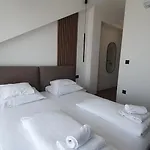 Smartstay Johnny Podstrana