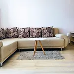 Smartstay Johnny * Podstrana