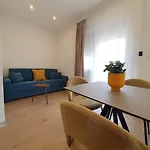 Smartstay Johnny Apartment Podstrana