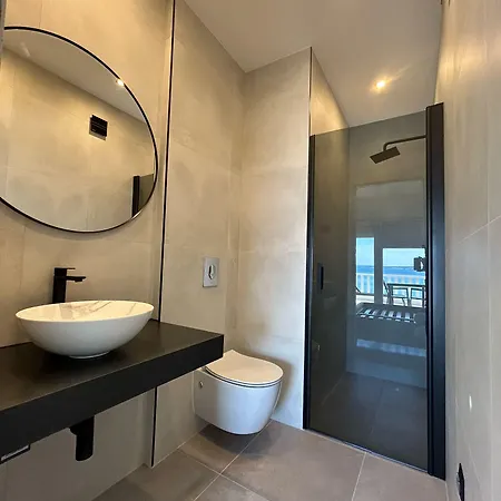 Smartstay Johnny Apartment *